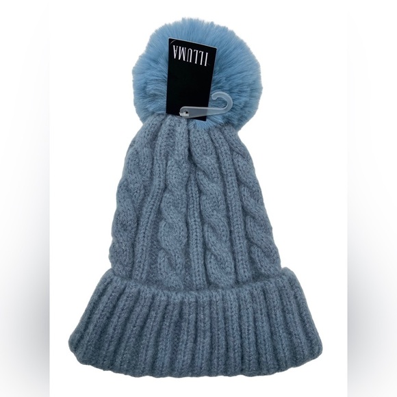 ILLUMA Women’s Blue Cuffed Cable Stitch Faux Fur Pom Pom Beanie Hat NWT main image 5
